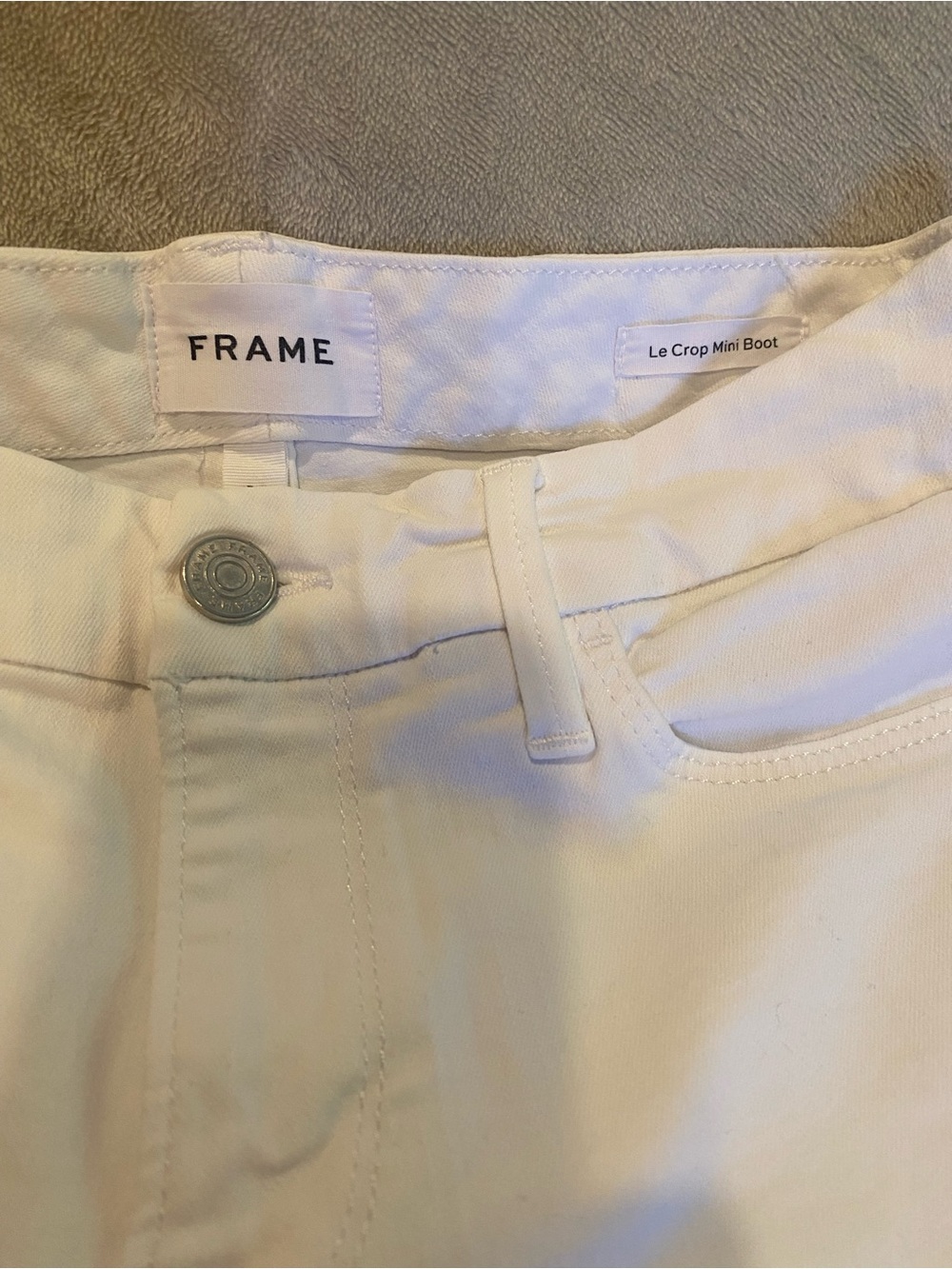 Frame Denim cropped White High-Rise Flare Jeans - Picture 6 of 8